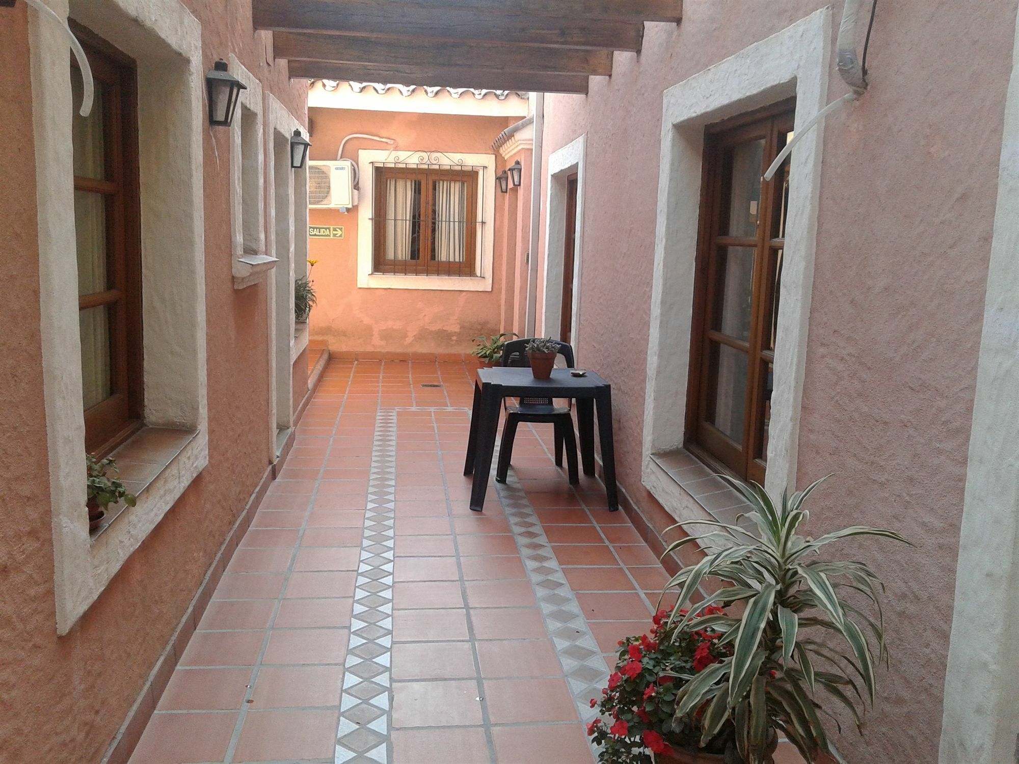 Hostal Terrazas Del San Bernardo Salta Exterior photo